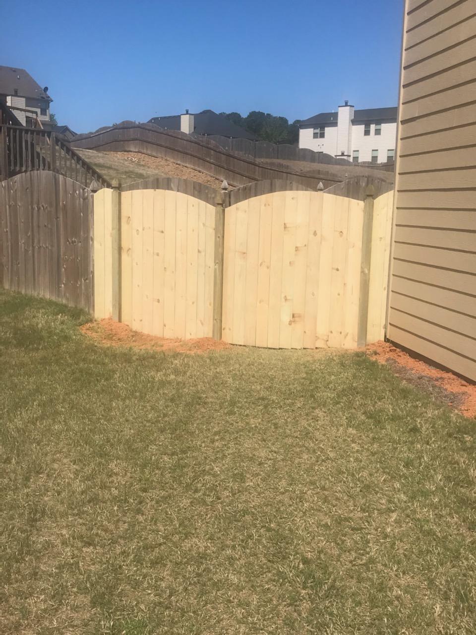 Curved Fence cut (3)